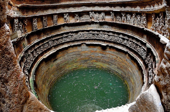 Архитектурное чудо Индии — древний колодец Рани-ки-вав 
