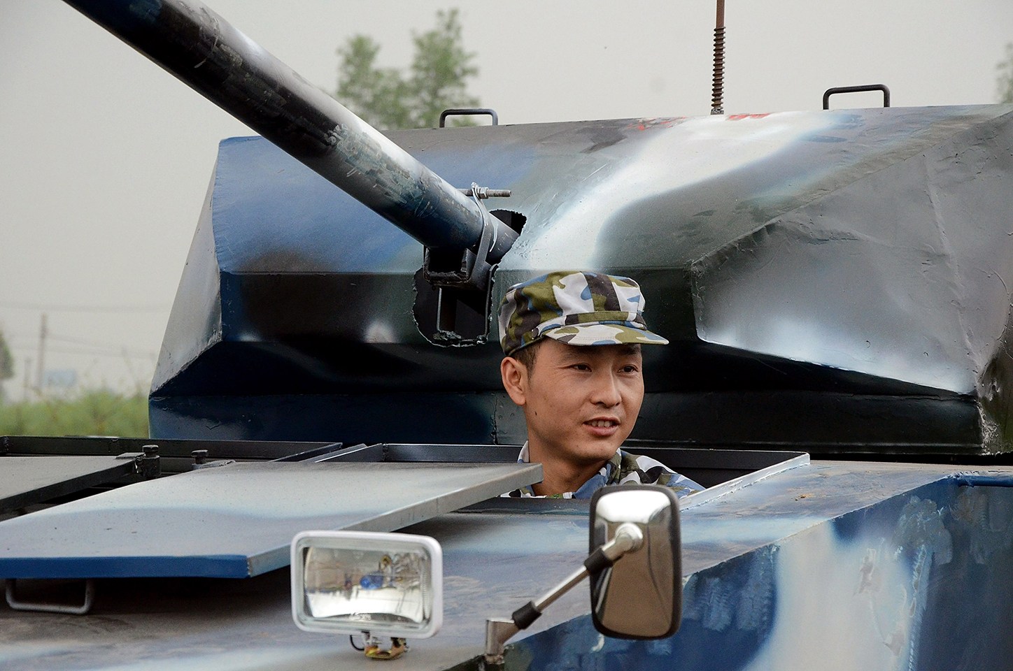 Китаец построил для сына танк 