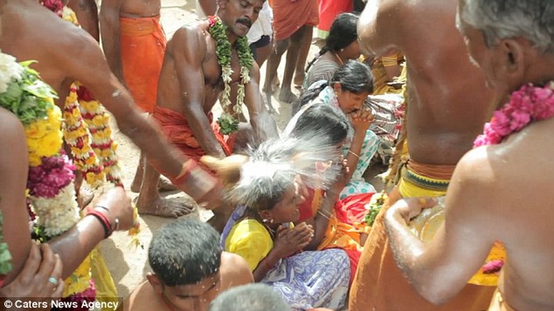 Ритуал кокосов в Индии 