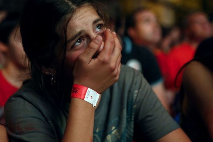 Разочарование и боль фанатов на Чемпионате мира по футболу в Бразилии 