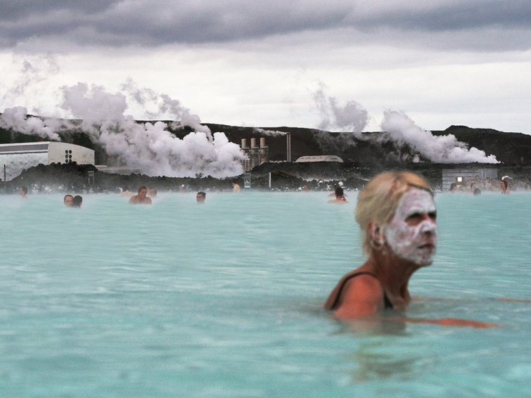 Геотермальные спа Голубой лагуны в Исландии 