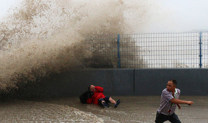 Огромная приливная волна в Ханчжоу 