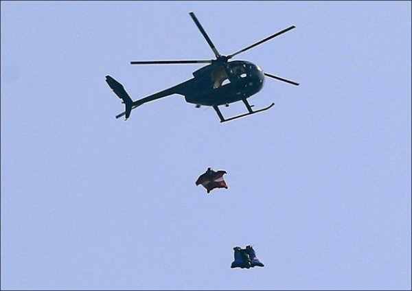 Британец прыгнул без парашюта с высоты 700 метров 