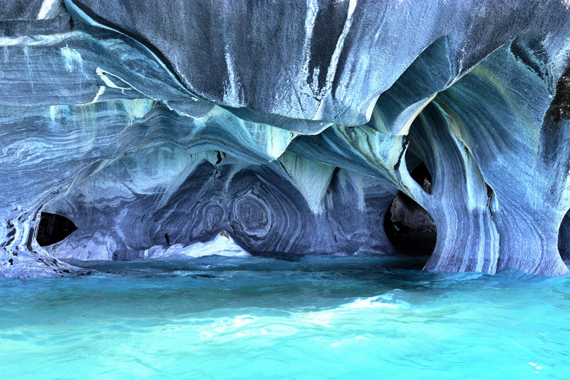 Невероятные мраморные пещеры озера Lago General Carrera в Чили 