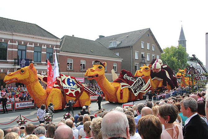 Парад цветов Корсо Зюндерт 2014 в Нидерландах 