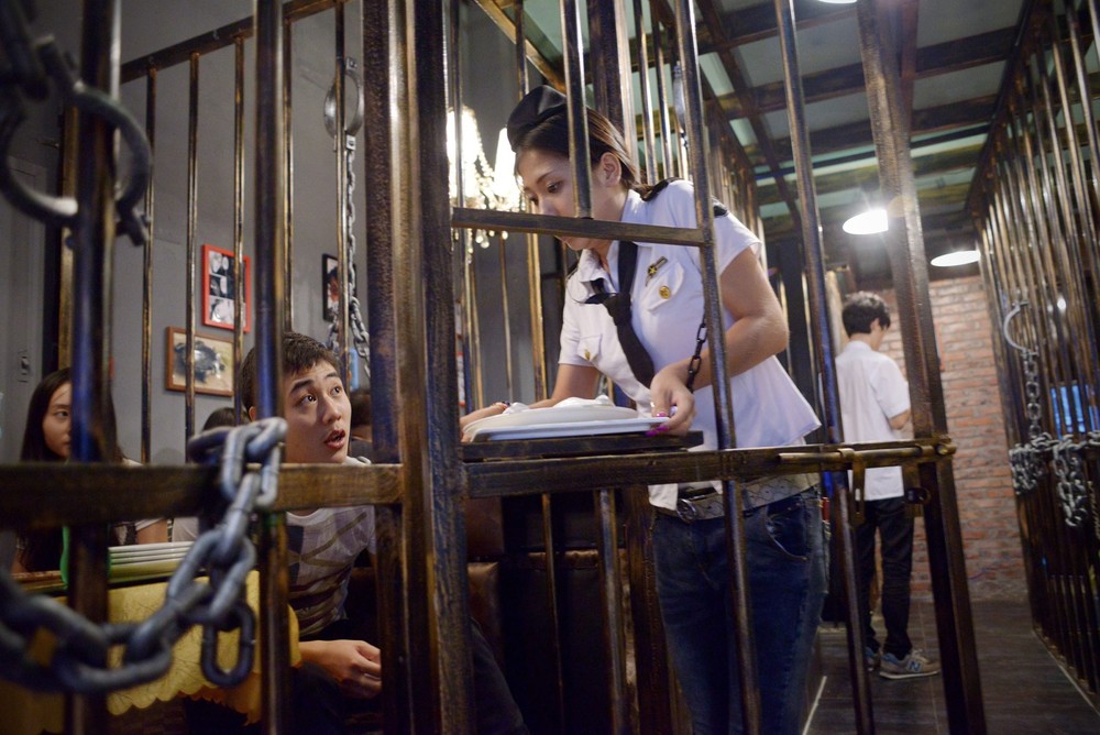 "Тюрьма" - ресторан в Китае 