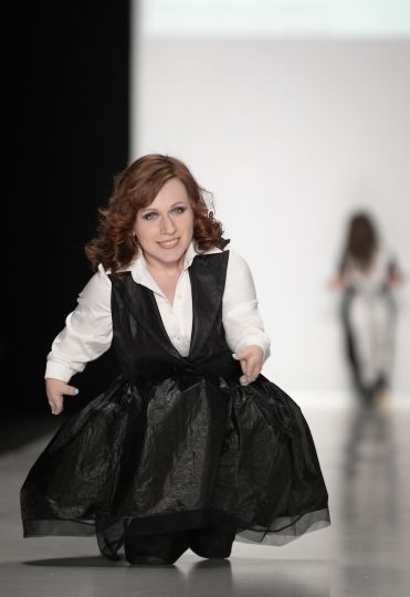 Российский показ мод для людей с ограниченными возможностями "Bezgraniz Couture" 2014 