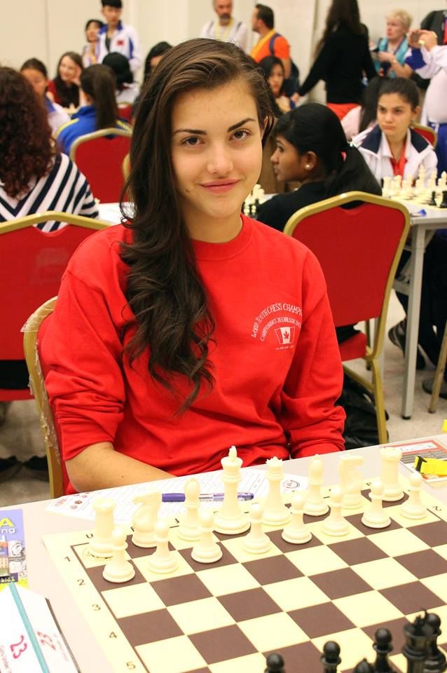 sexiest_chess_player_1.jpg.