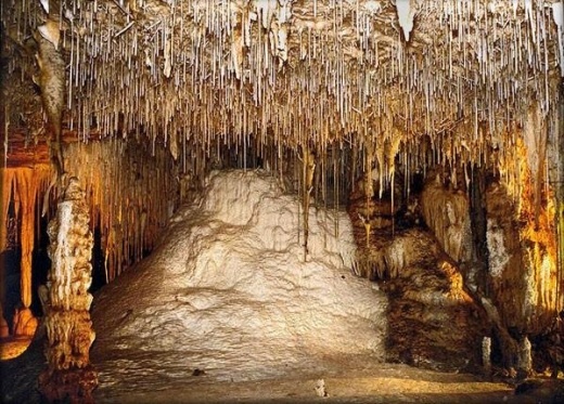 Необычайной красоты пещеры 