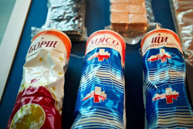 Еда в тюбиках для советских космонавтов 