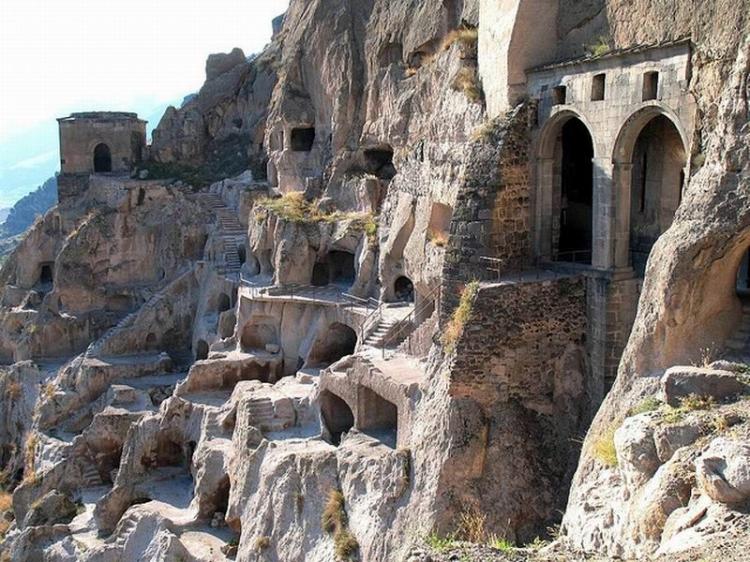 Вардзиа - пещерный монастырь в Джавахетии 