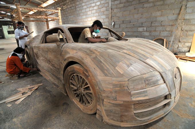 Bugatti Veyron Super Sport из дерева  